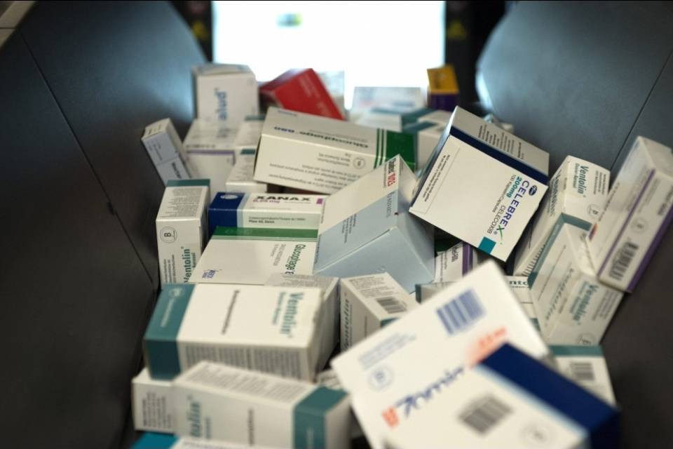 Furto di farmaci, arrestato un infermiere