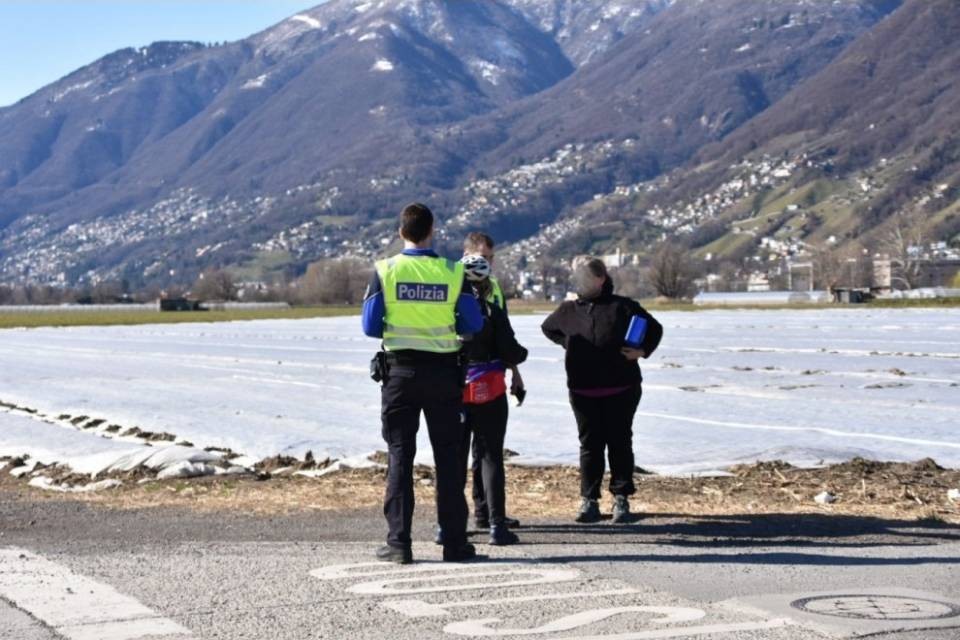 Ciclista ferito a Riazzino