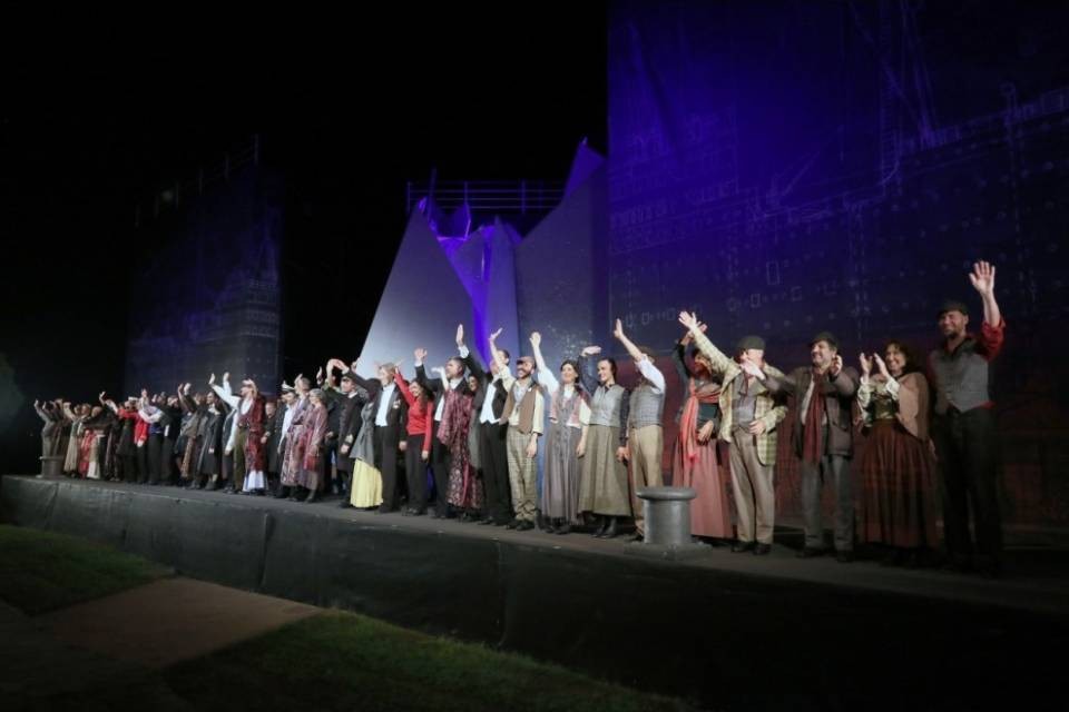 Cala il sipario sul musical "Titanic"