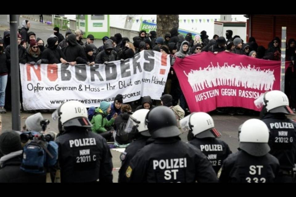 Germania: proteste per l'entrata di Afd in Parlamento