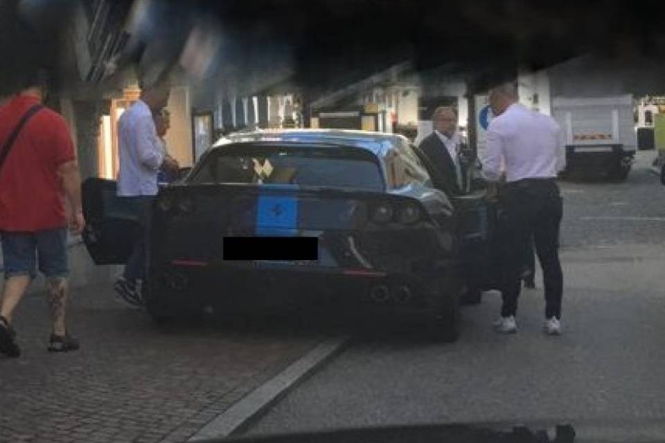 Lapo lascia Locarno (e aveva il permesso per entrare in piazza Grande)