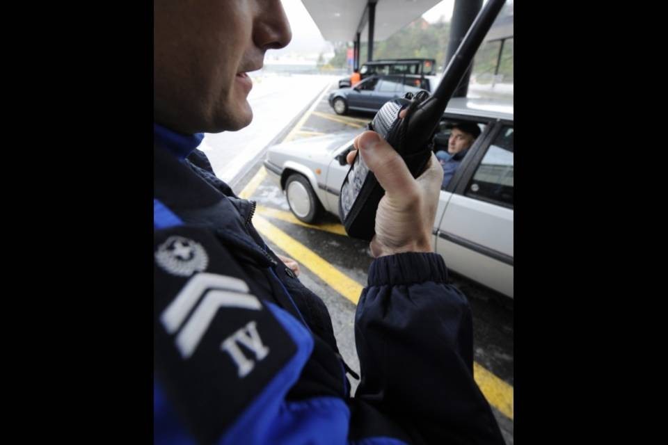 Ancora migranti a piedi in autostrada
