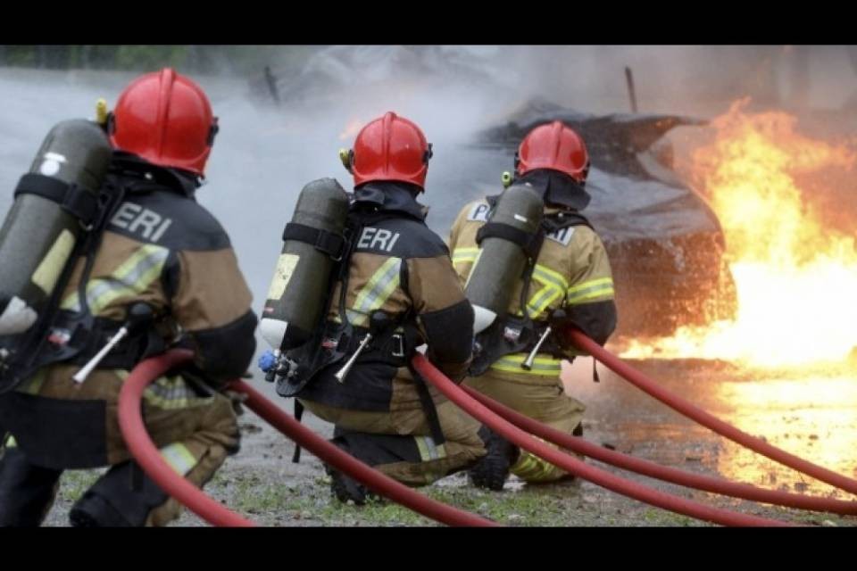 Incendio sui monti di Piazzogna