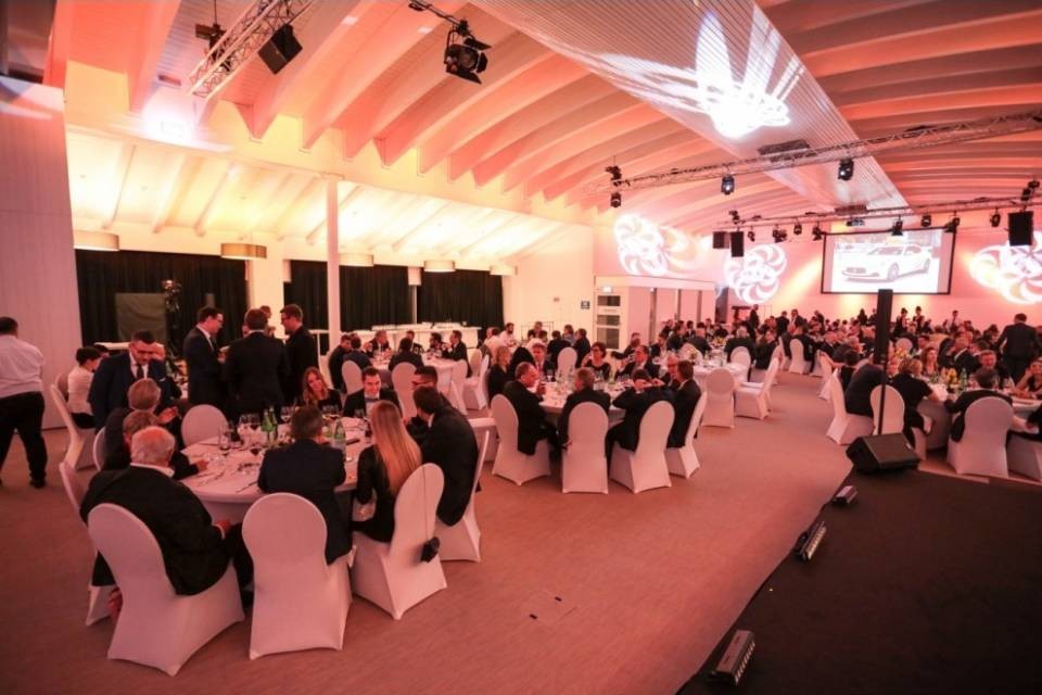 Oltre 320 persone alla serata di gala dell'HCL