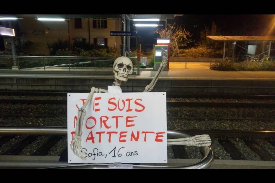 Macabra iniziativa della Gioventù Socialista