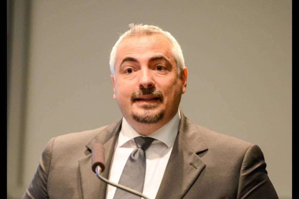 Il Governo non vuole chiudere l'IRE
