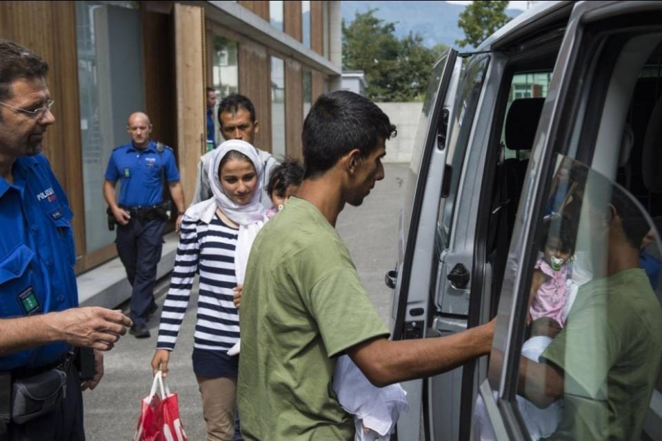 Migranti: tagli del cantone