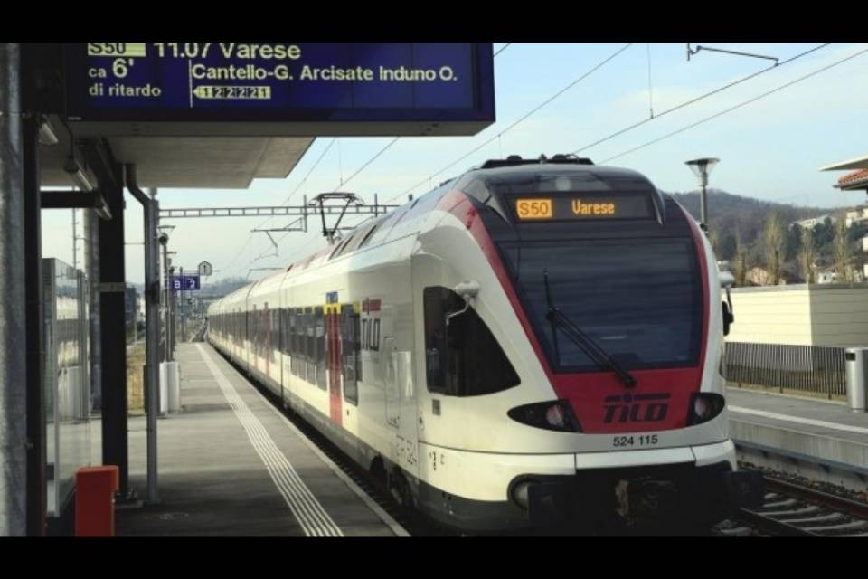 Manca il capotreno in Italia, il treno si ferma al confine