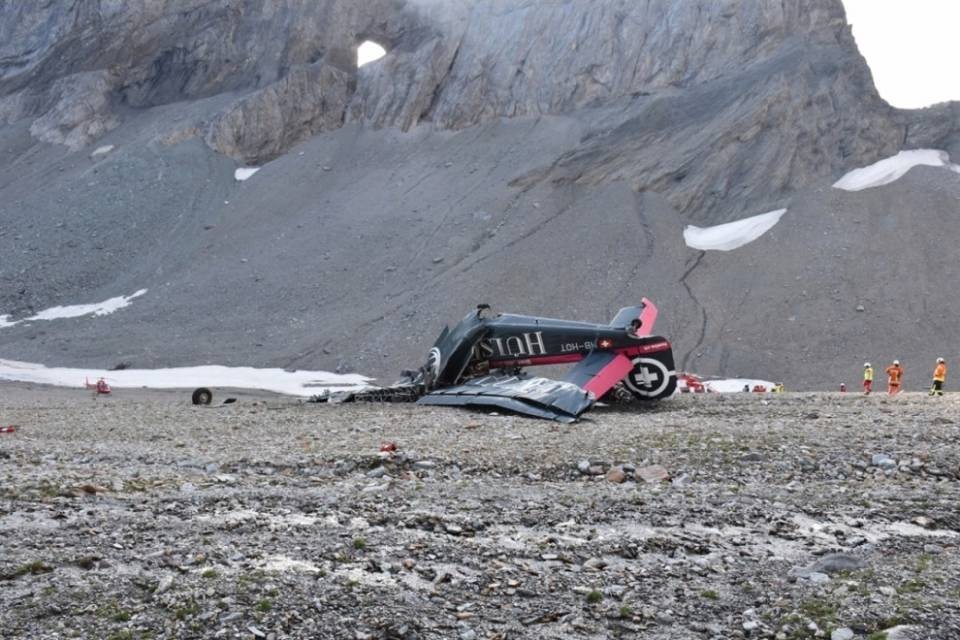 Schianto nei Grigioni: gli Ju-52 restano a terra