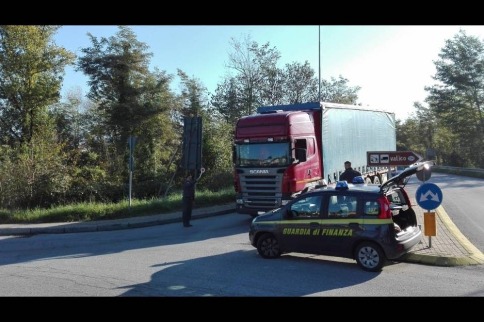 Smascherata finta ditta svizzera