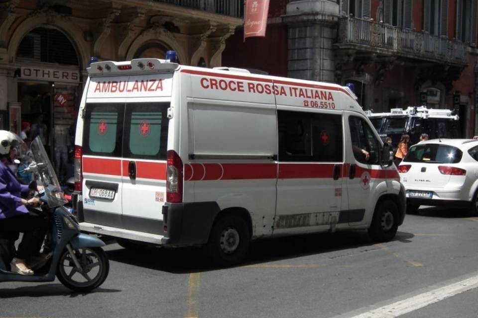 Incidenti in serie al confine, disagi per i frontalieri