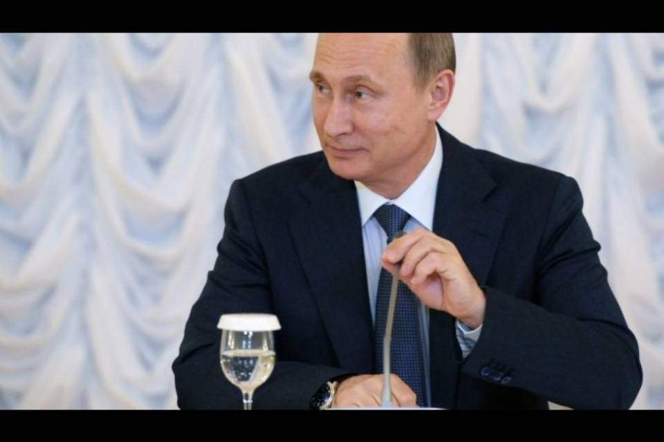 Putin ha cambiato idea: "Non espelleremo i diplomatici USA"