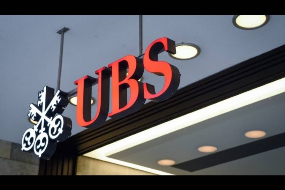 UBS, cala l'utile nel 2019