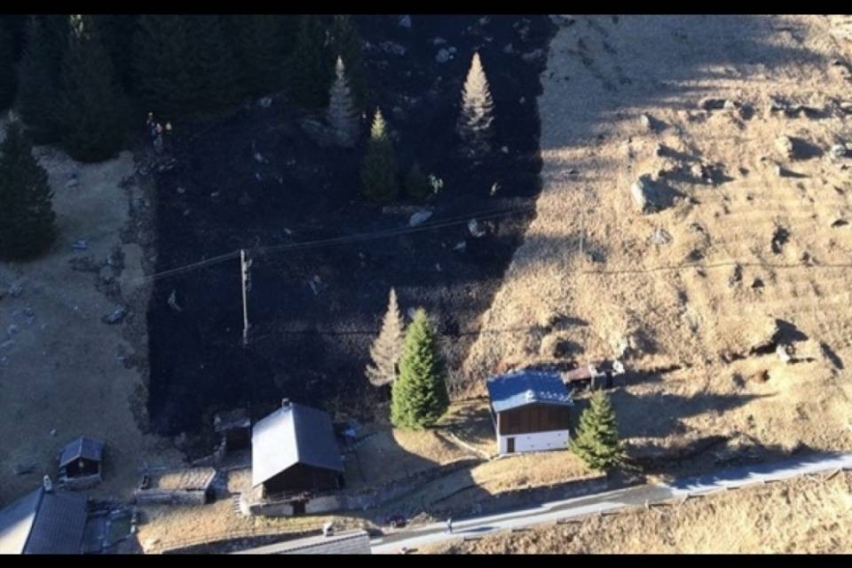 Fiamme anche in Val Calanca