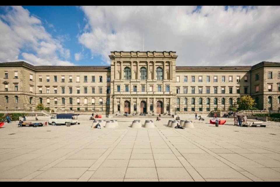 I Politecnici federali saranno più cari