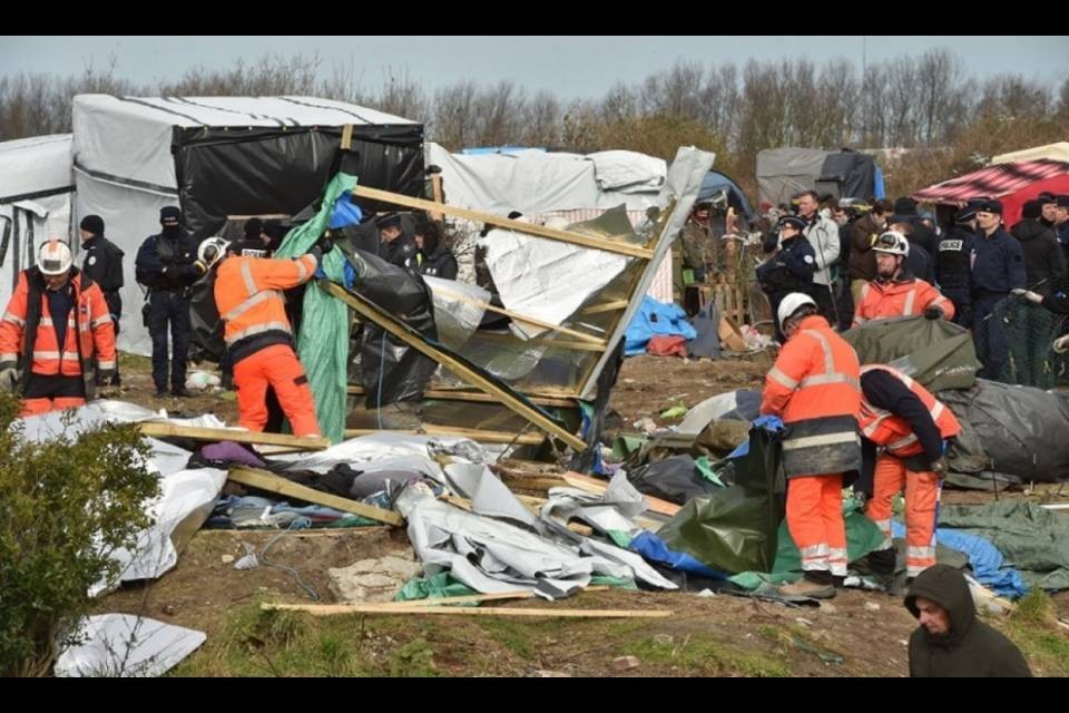 Ultimo giorno della Giungla, tensioni e scontri a Calais