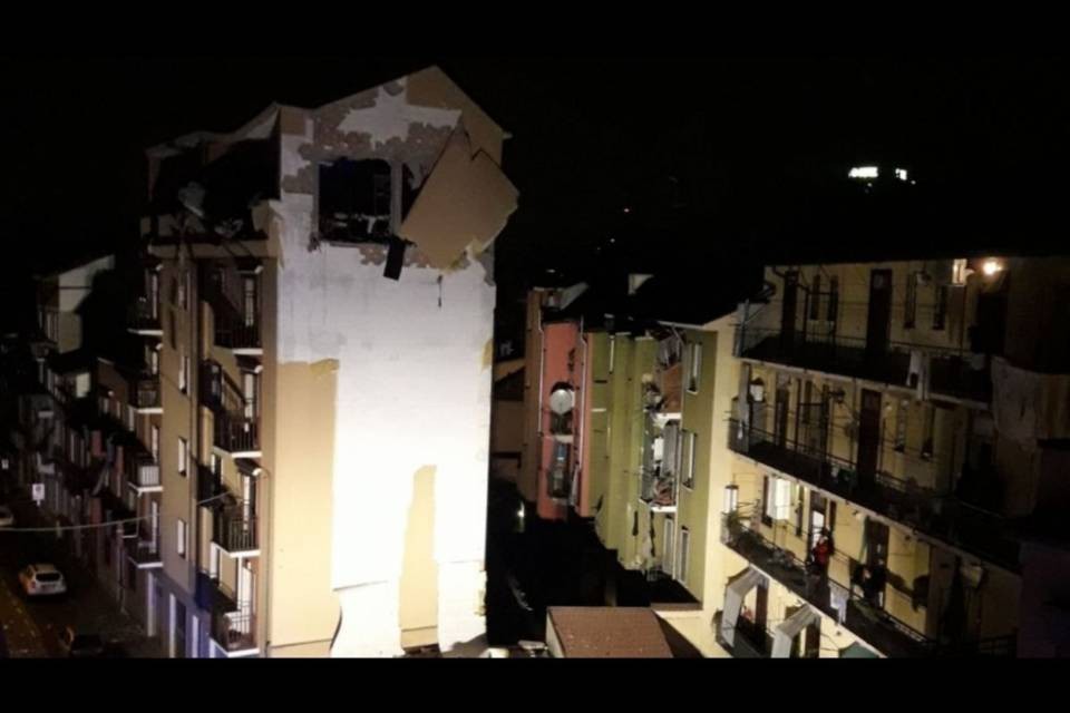 Esplosione a Sesto San Giovanni