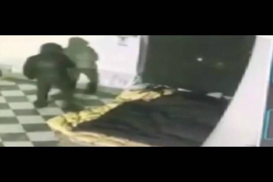 Clochard bruciato vivo, l'assassino confessa