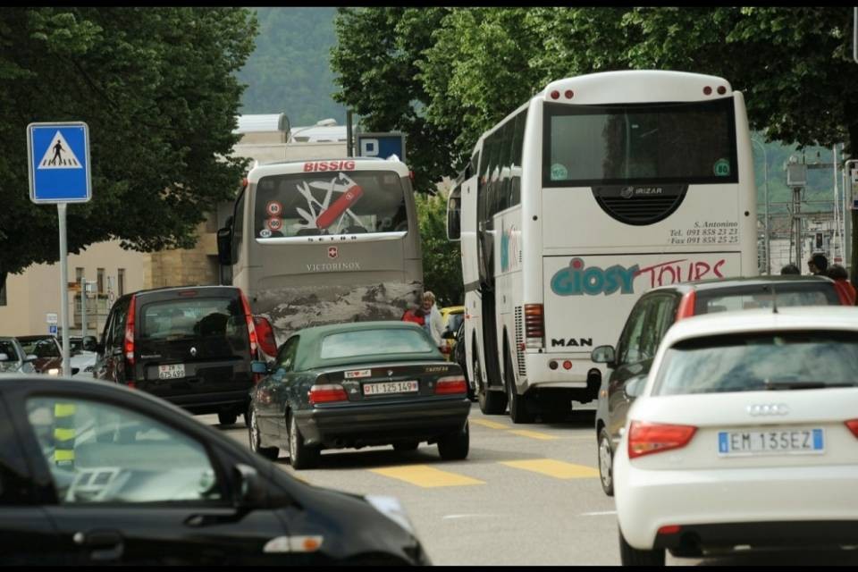 Stazione di Lugano, strisce pedonali addio