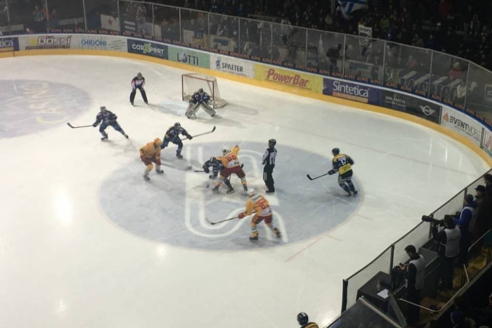 Ambrì sconfitto alla Valascia dai Tigers