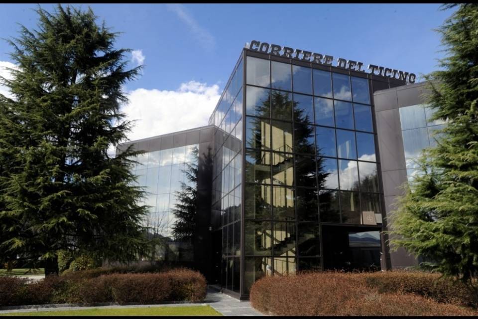 Chiesto il ritiro dei licenziamenti al Corriere del Ticino