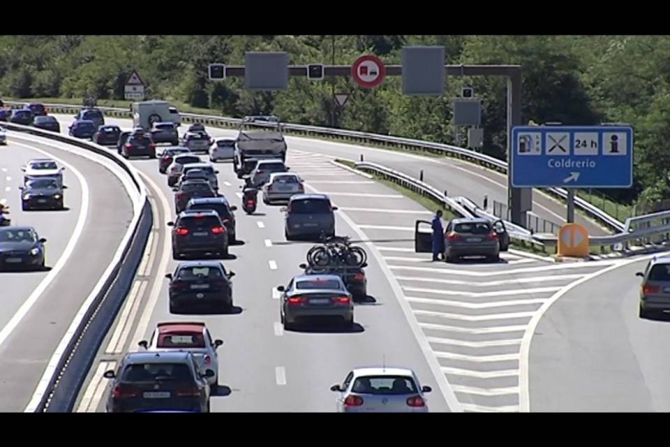 Chilometri di code sull'A2