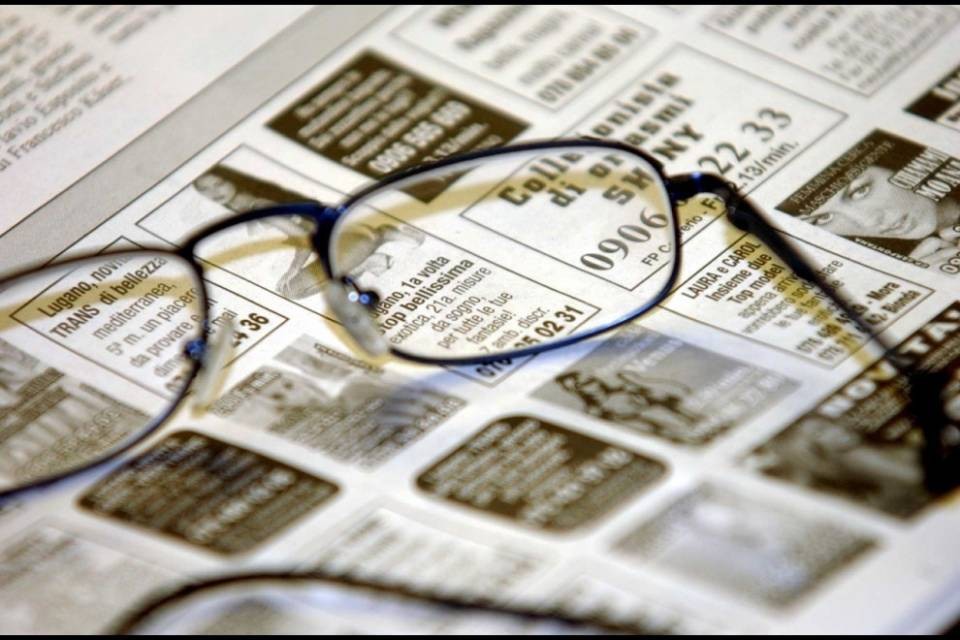 Continuano a calare gli introiti pubblicitari nei media
