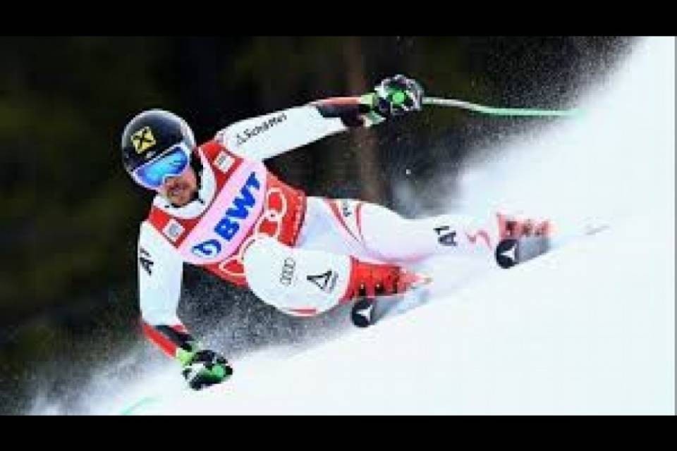 Marcel Hirscher al comando del gigante di Are