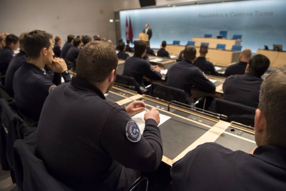 Gobbi incontra 47 futuri poliziotti