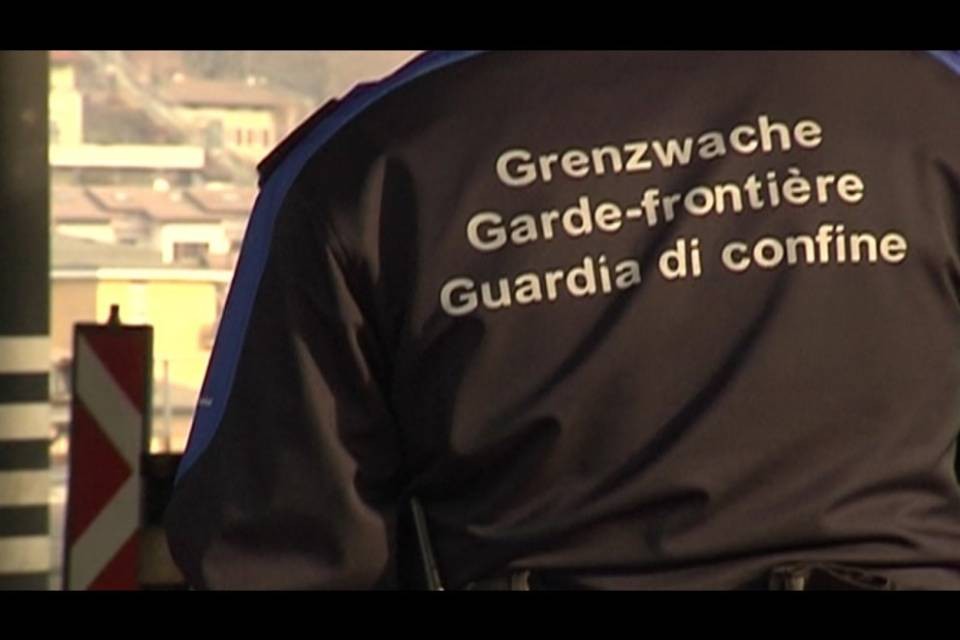 Licenziata una guardia di confine