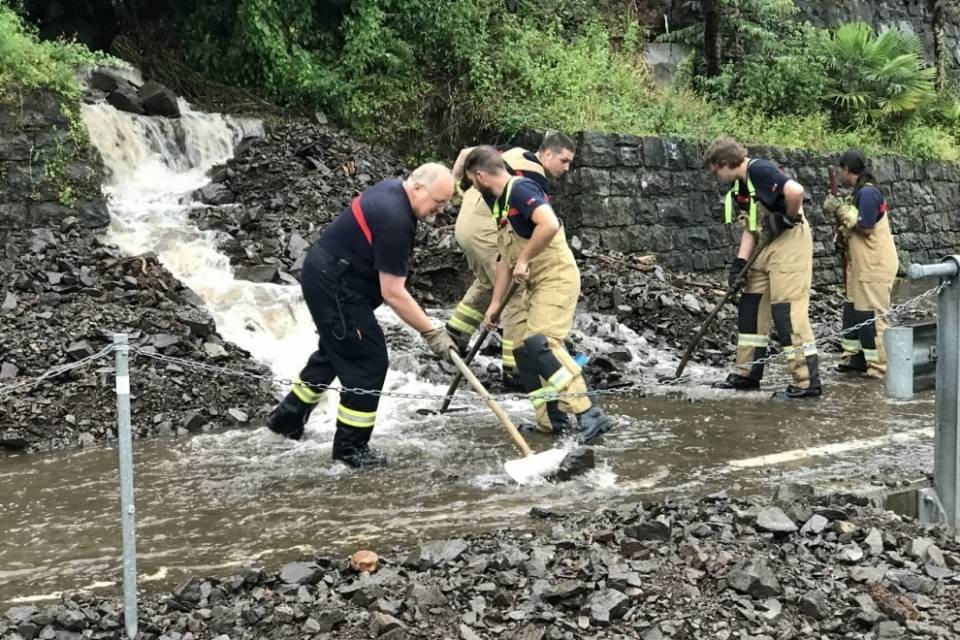 Notte di pioggia, vento e grandine in buona parte del Ticino