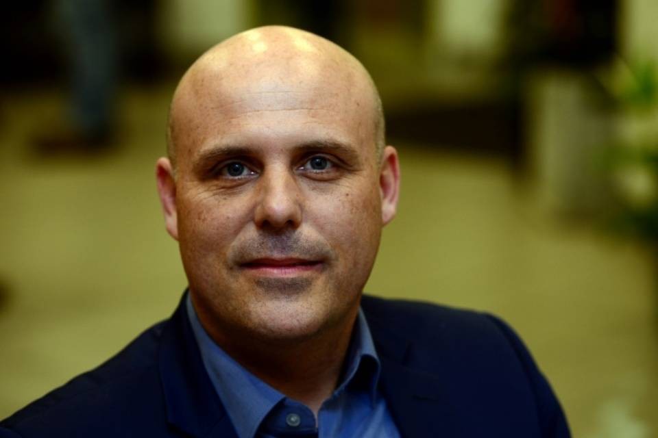 Ivan Ambrosini - Assemblea di quartiere: ci credo e firmo!