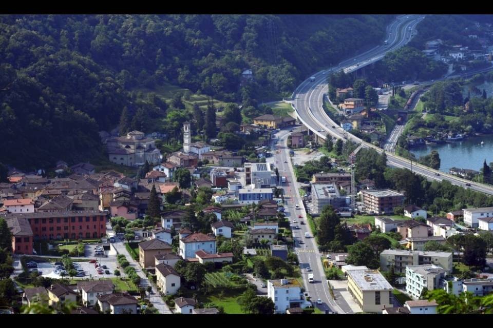 Terza corsia sulla A2, Melano si oppone
