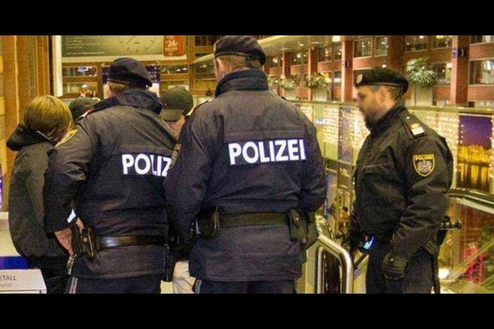 Molestie al Capodanno di Innsbruck: denunciati 6 afghani