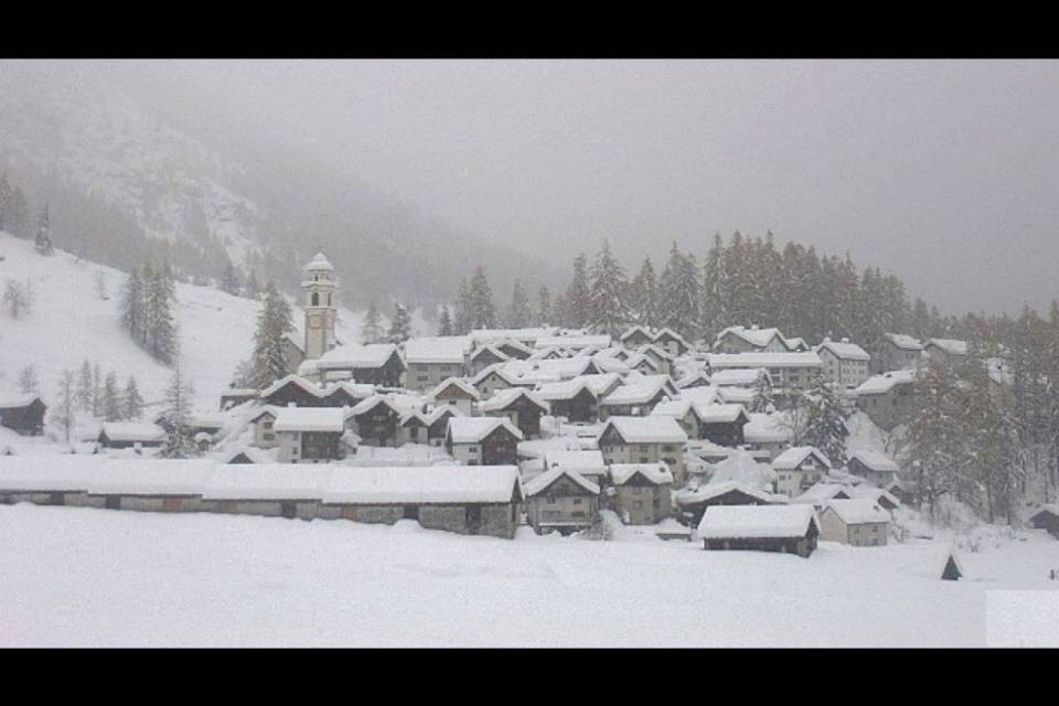 "Tutta questa neve ci allunga la stagione invernale"