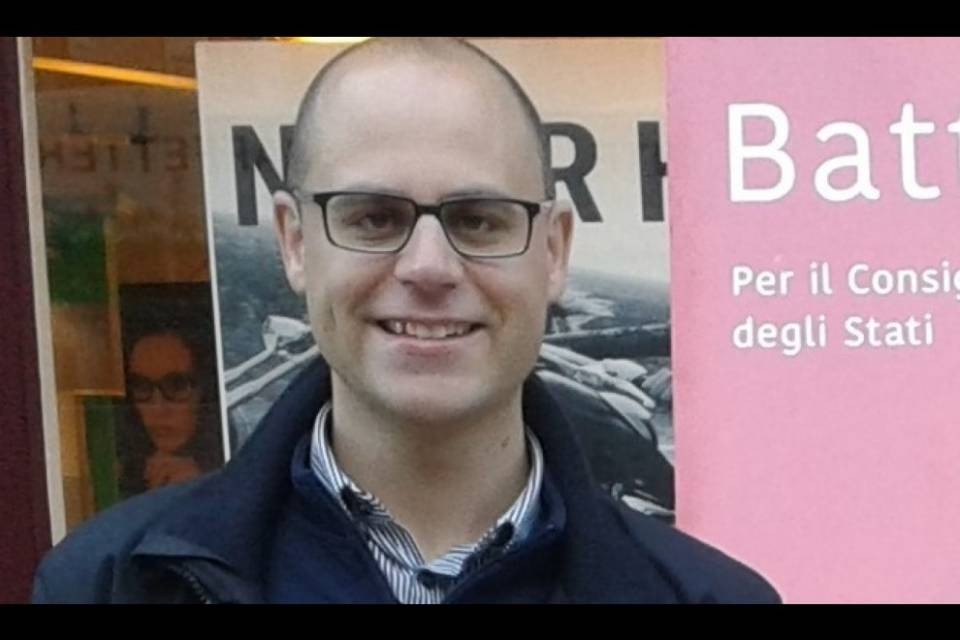 Aron D'Errico - Locarno: no al polo per frontalieri