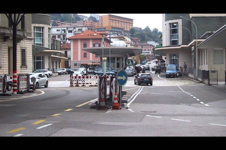 Ponte Chiasso, sequestrate auto elettriche e monopattini