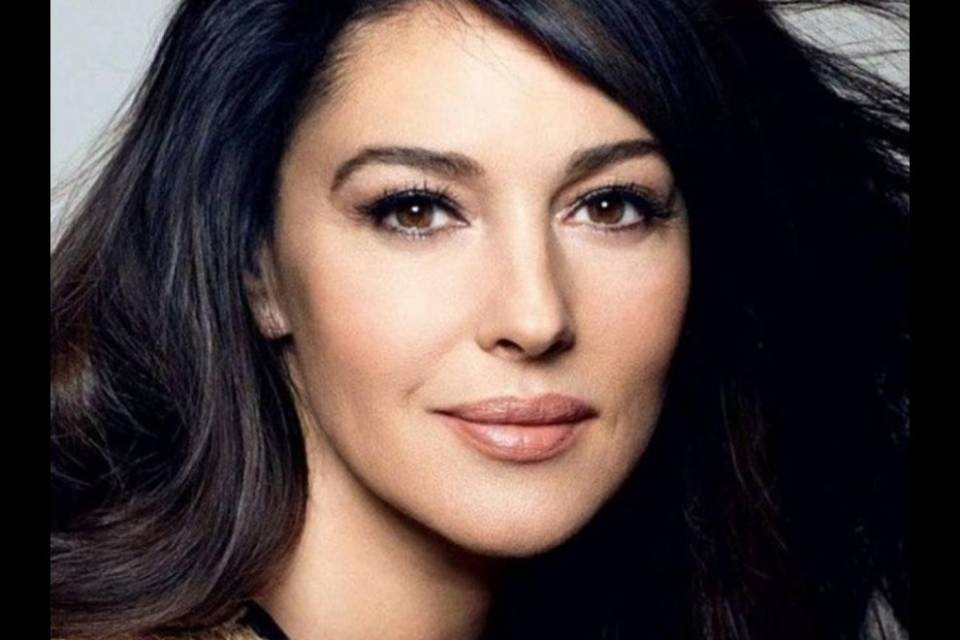 Monica Bellucci: "Nessun'evasione fiscale in Svizzera"