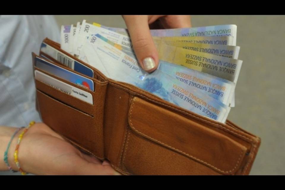 "Il lavoro fatto per il salario minimo non basta"
