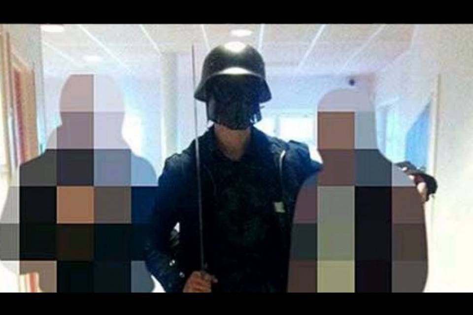 Svezia, killer mascherato uccide in una scuola