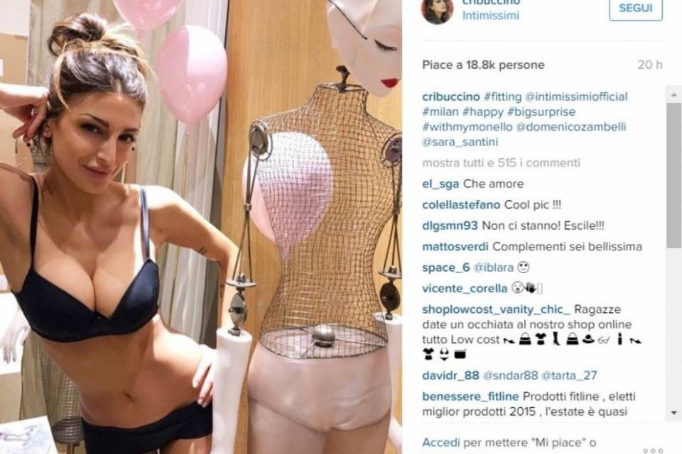 La Buccino in intimo da Intimissimi