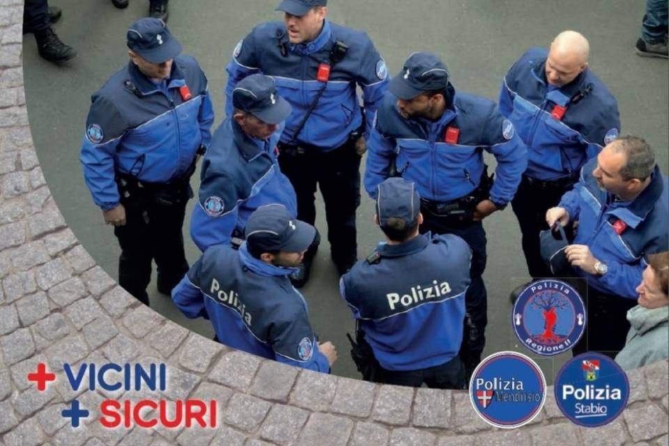 Mendrisiotto, i poliziotti arrivano sotto casa