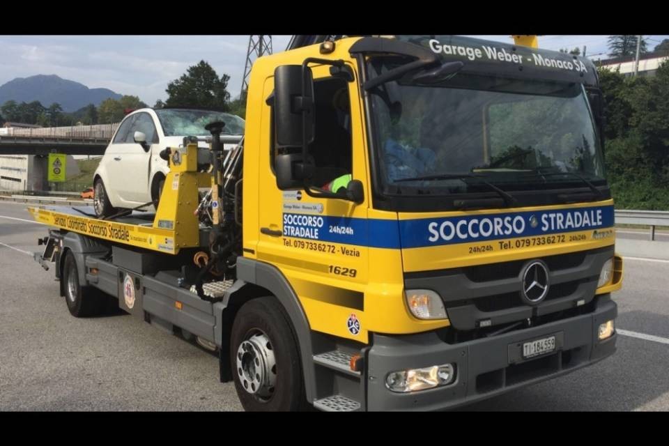 Uri: Incidente per un'auto ticinese