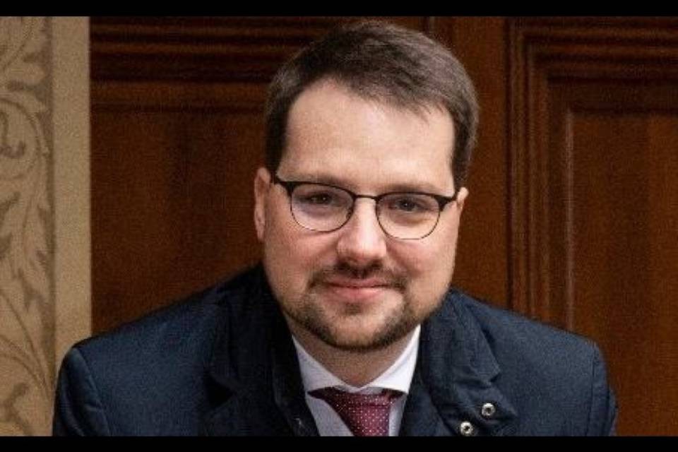 Adriano Alari - Un fondo d’investimento per il futuro del nostro cantone?
