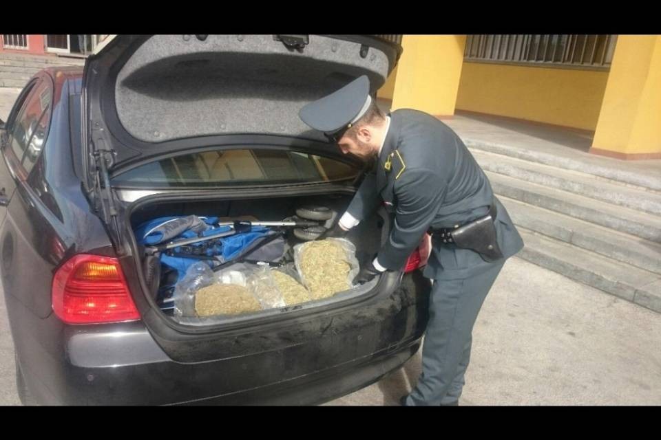 Spericolato inseguimento dalla dogana di Chiasso
