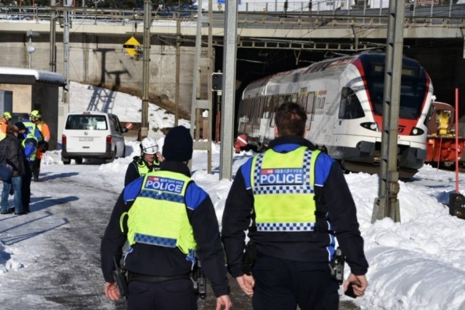 Operaio morto ad Airolo, 4 indagati