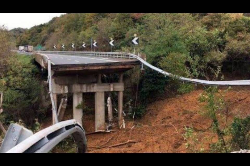Crollo viadotto: nuovamente chiuso il tratto dell'A6