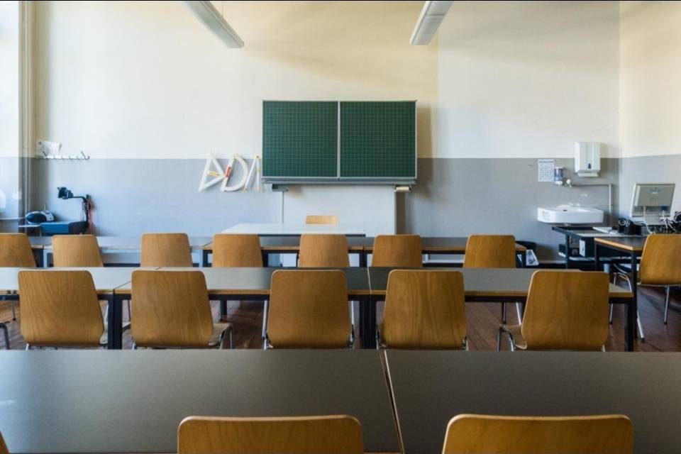 Abusi nella scuola: "Tuteliamo gli studenti"