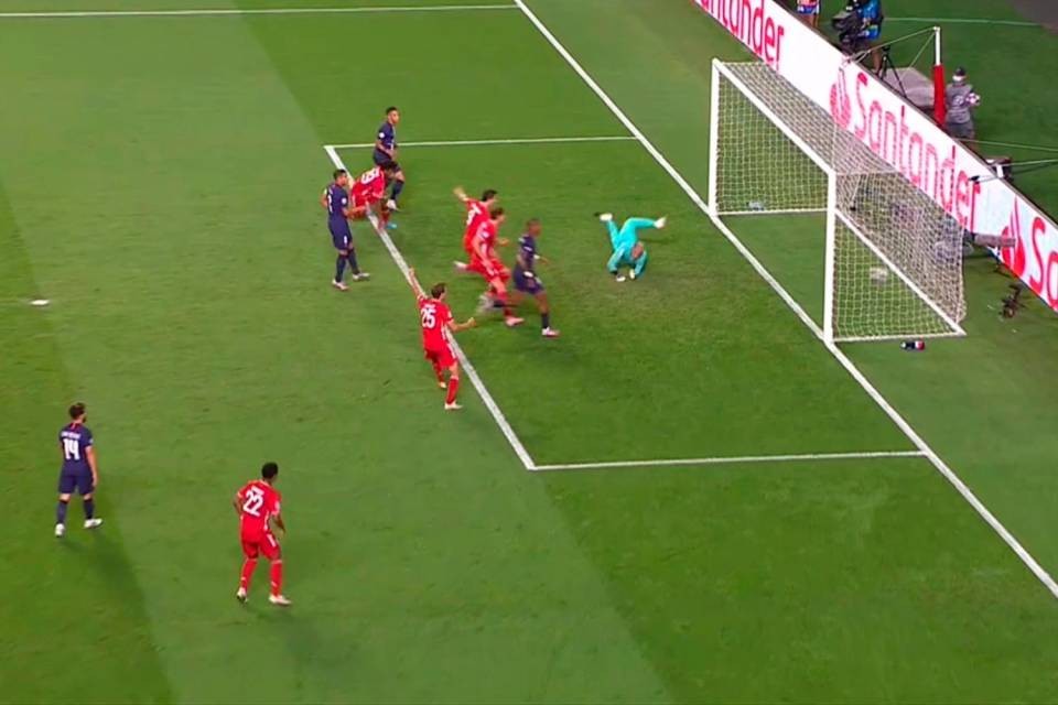 Navas è battuto dal colpo di testa di Coman al 59’.