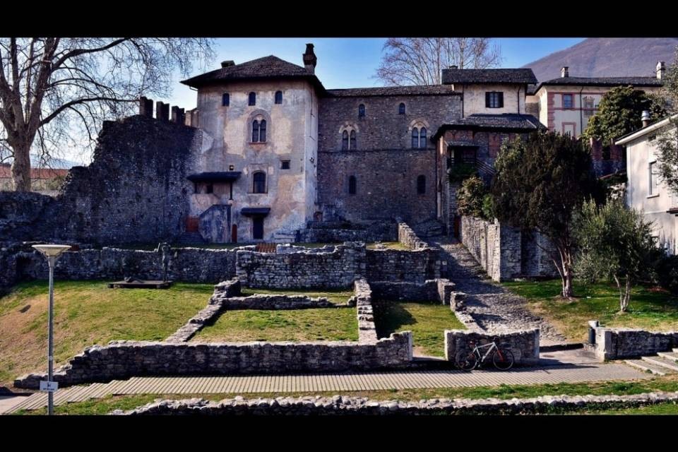 "Vietiamo i bivacchi al Castello!"